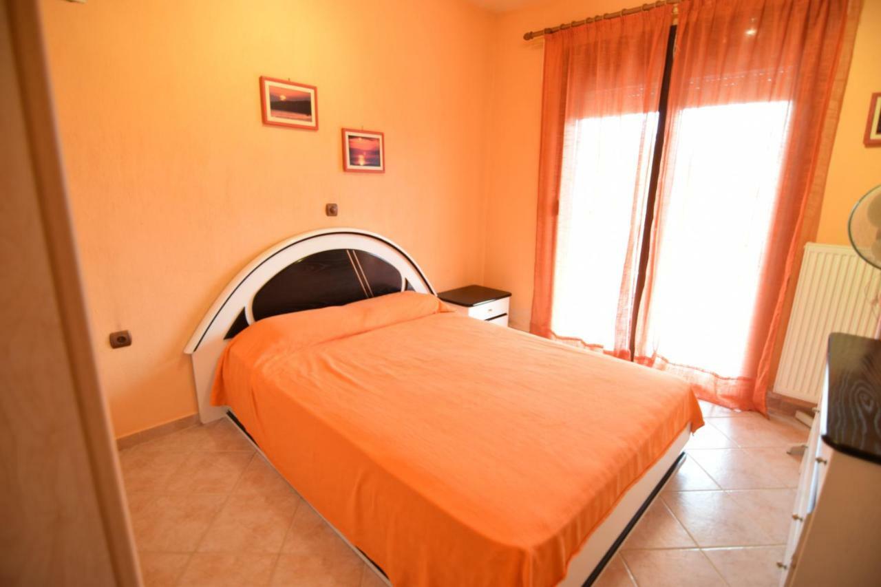 Holiday Villa Vee Nea Skioni Exterior foto